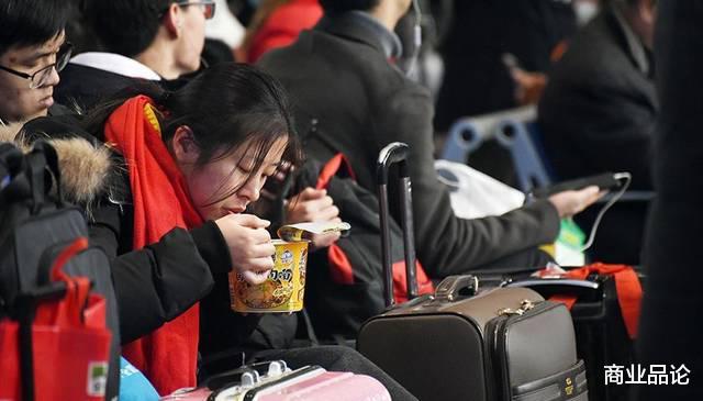 康师傅|又一方便面巨头倒下，曾一年卖出20亿，今2次低价转卖给面条巨头