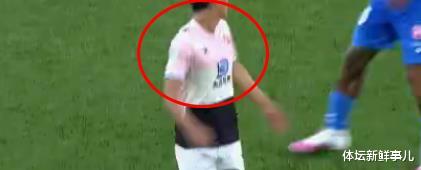 #武磊#火爆冲突！西班牙人0-0赫塔菲，武磊遭肘击+抱摔，谁注意裁判举动