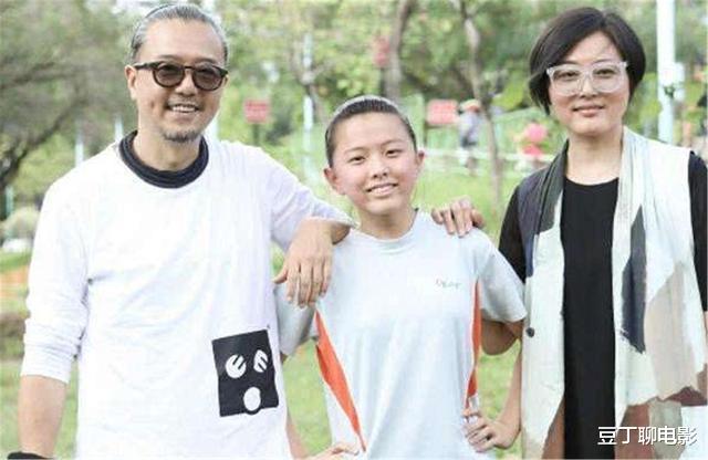 粉红女郎|《粉红女郎》播出17年才发现，长得最美的不是万人迷，而是男人婆