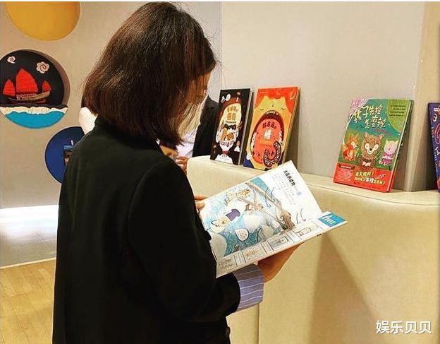 发型：郭晶晶换新发型！剪掉多年长发换波波头，清新减龄不失女人味