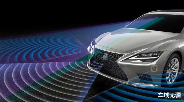 风神AX7|雷克萨斯破天荒降价了,降幅超10万,品牌的门面还撑得住吗?