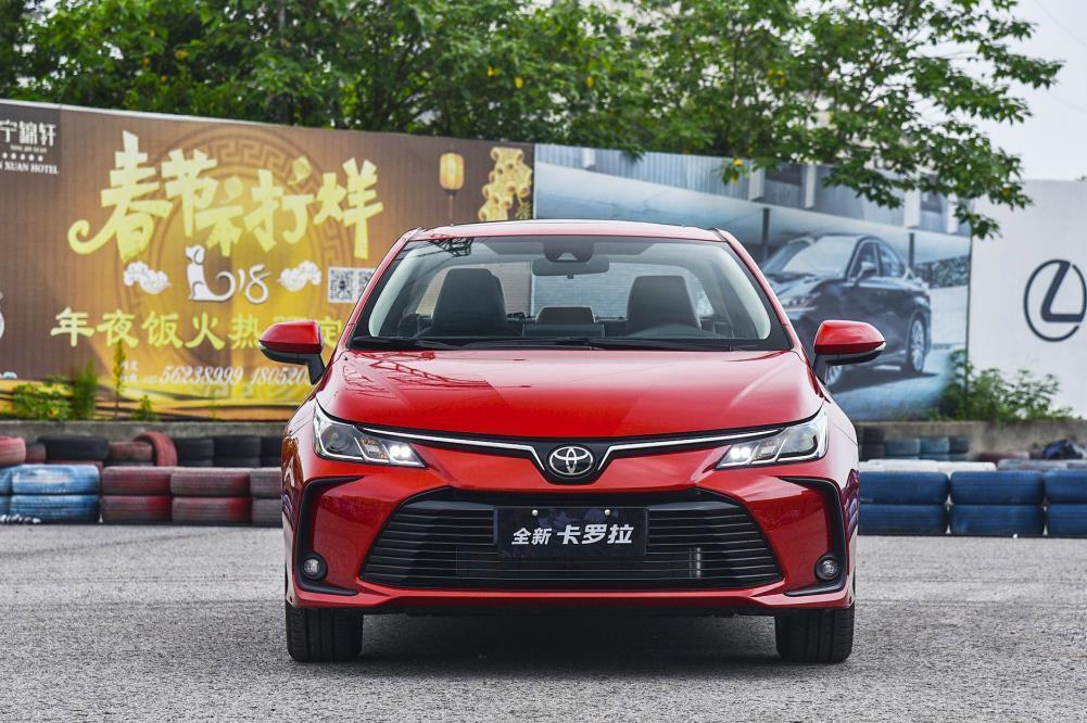 「丰田汉兰达」“车界销量王”丰田卡罗拉真的好吗?空间大吗?听听车主的心里话