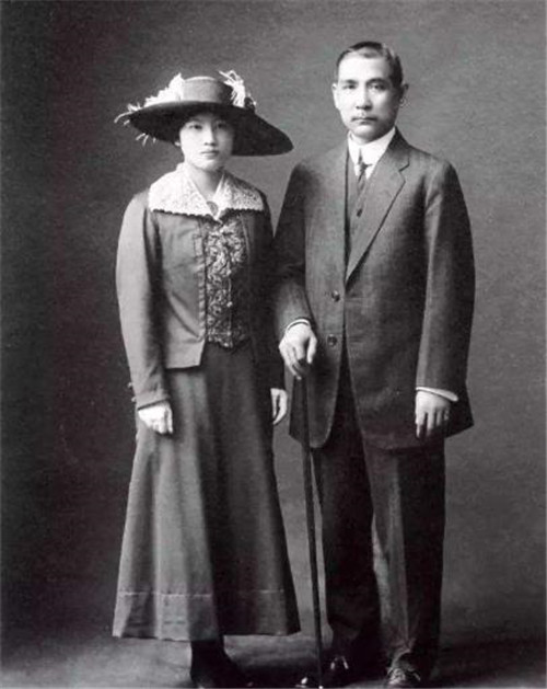 宋庆龄|宋庆龄晚年少有人知的黄昏恋：相恋却不能结婚，最后只能作罢