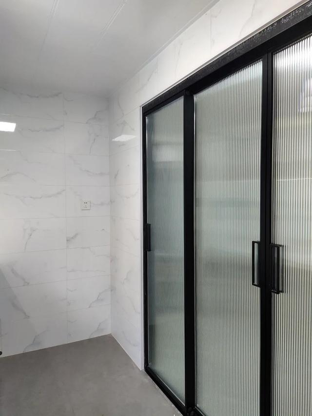 设计师|超大活动空间127㎡现代简约风,只要12万打造双胞胎的乐园