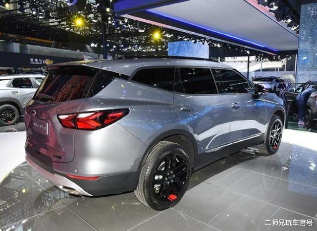 新车@又一美系中大型SUV，长4999mm，起步2.0T+9AT，7座布局，或25万起