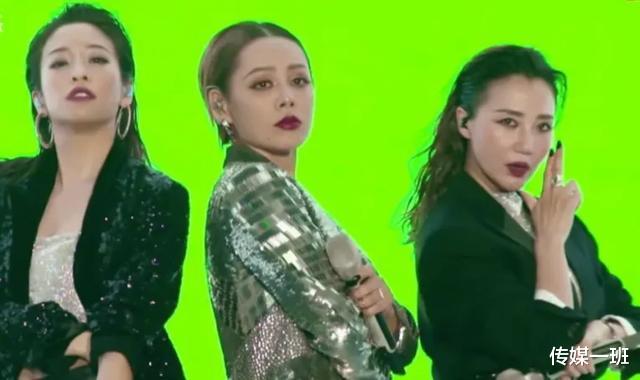 【姐姐】黄龄穿帮？姐姐们集体假唱？是谁在用“假”表演忽悠观众？