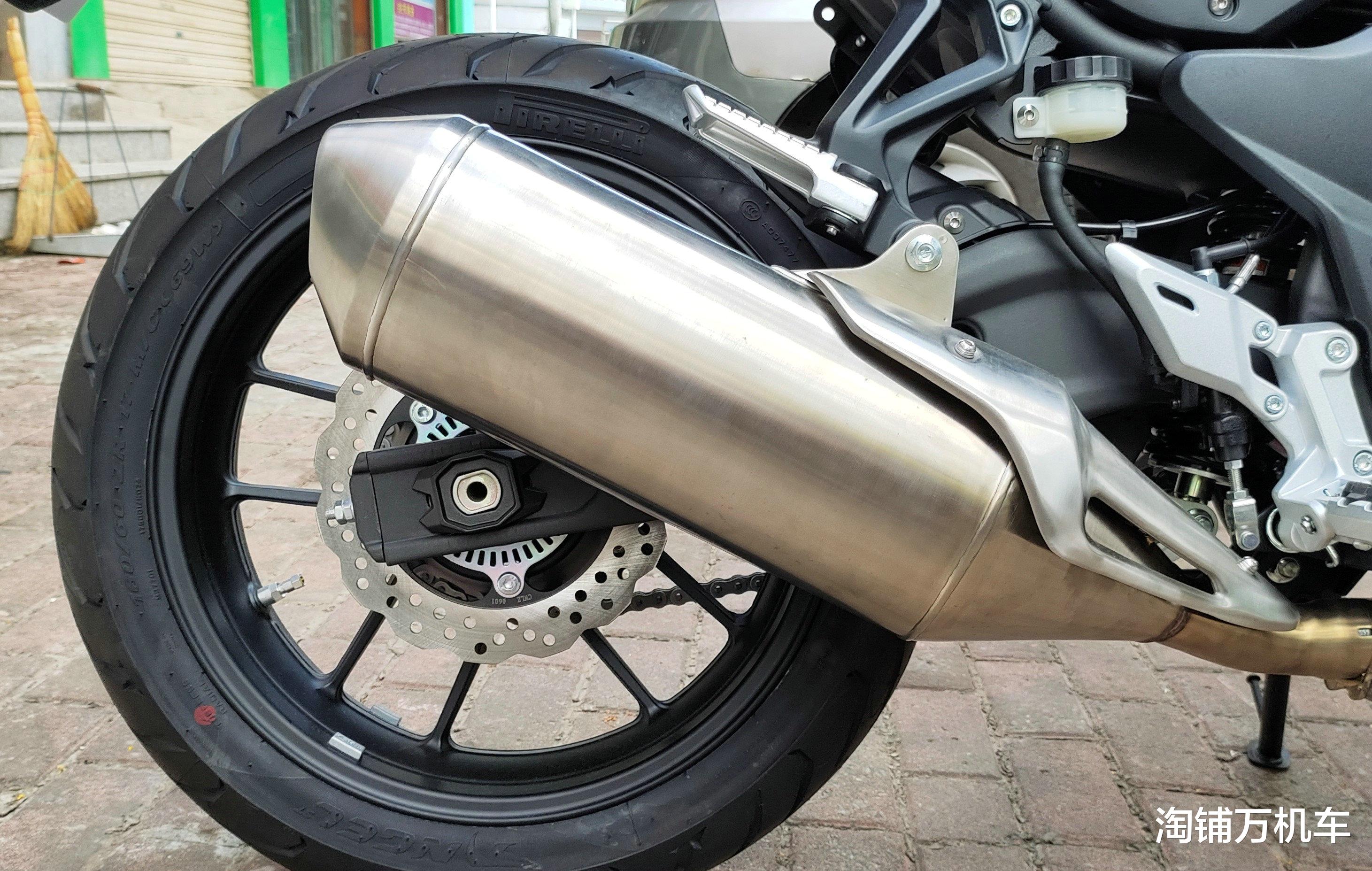 奔腾B70|国产中量级拉力最高水准 无极500DS到店实拍