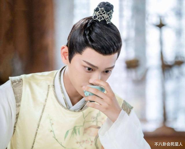 成毅|2020年新晋“四大流量”,全是靠剧翻身,更有人手握两部爆款剧