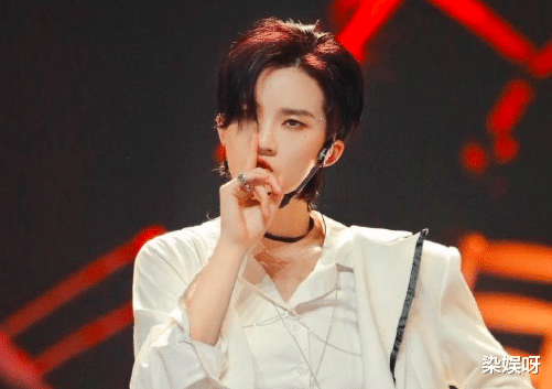 陆柯燃@《青2》收音多好？陆柯燃第9出道，现场观众爆粗口听得一清二楚