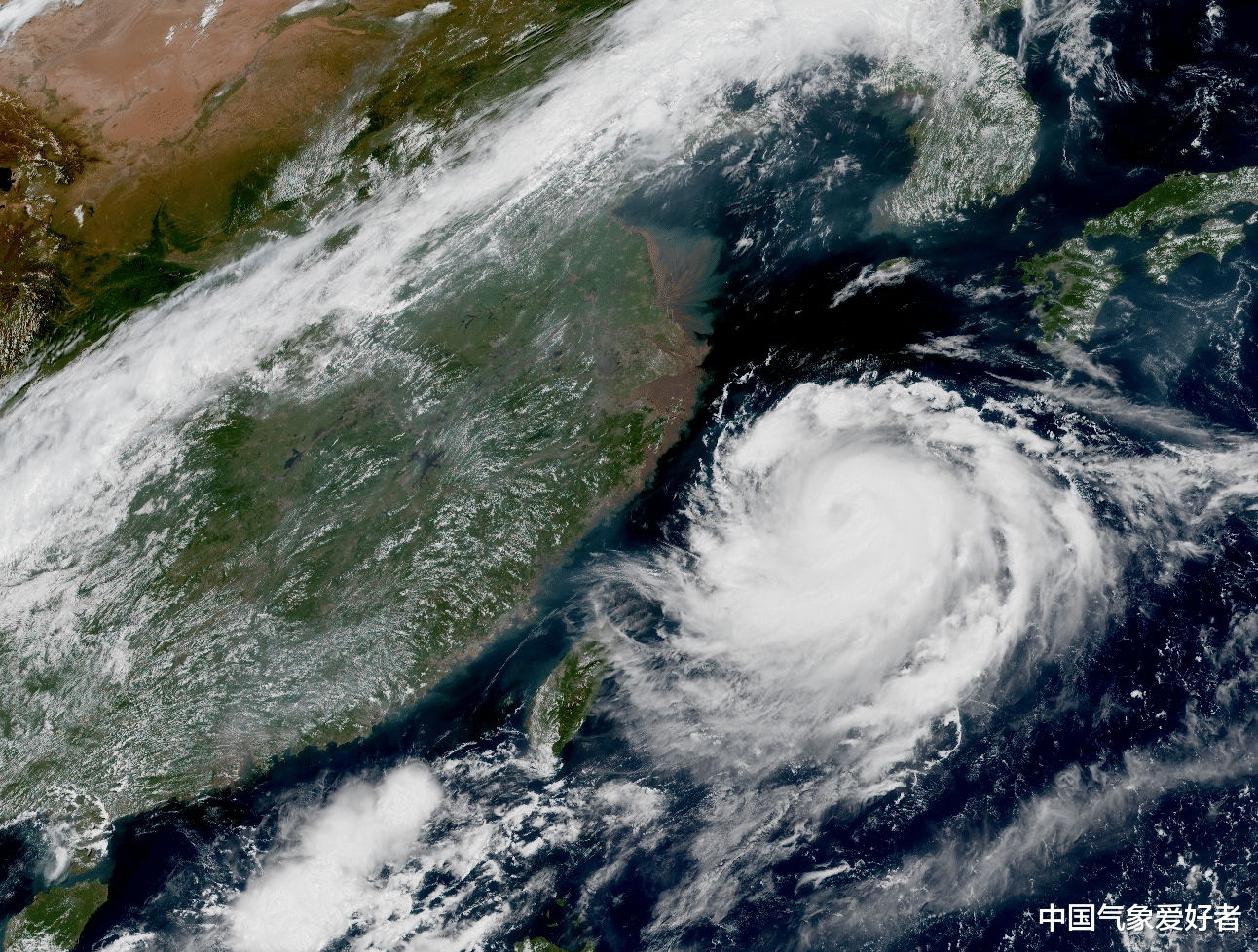 中国气象爱好者|40度！福建突然变热，巴威要来？分析：是“空调外机”，台风不来