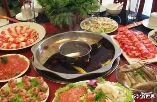 火锅■跟异性一起吃火锅时，建议不要点这4种菜，女服务员：谁点谁尴尬