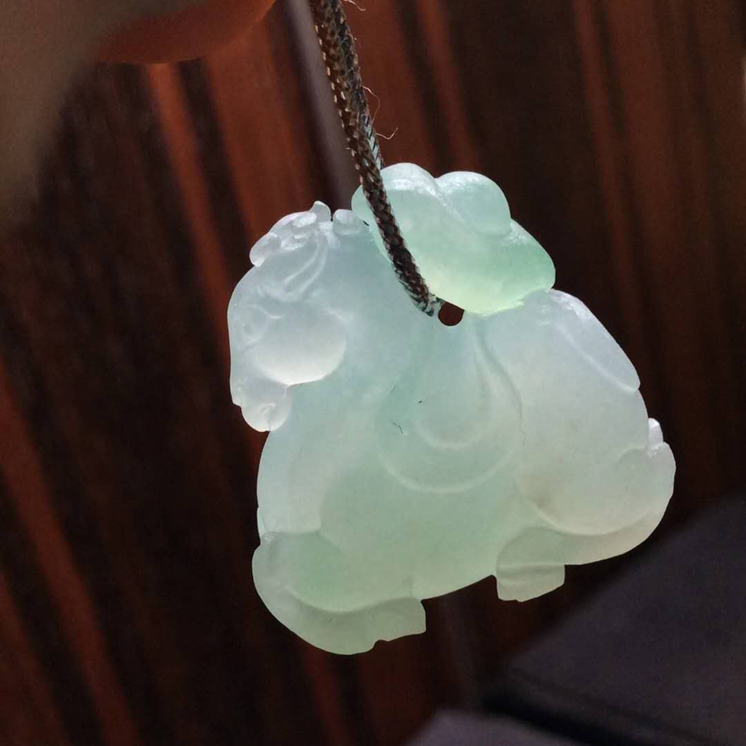 翡翠|不知翡翠龙头鱼的寓意闹了笑话，评论别人的翡翠前最好先多看