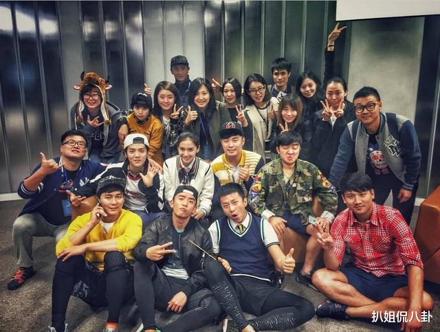 郑恺@郑恺结婚半个娱乐圈送祝福，鹿晗的缺席陈赫的敷衍，曝光跑男真实关系