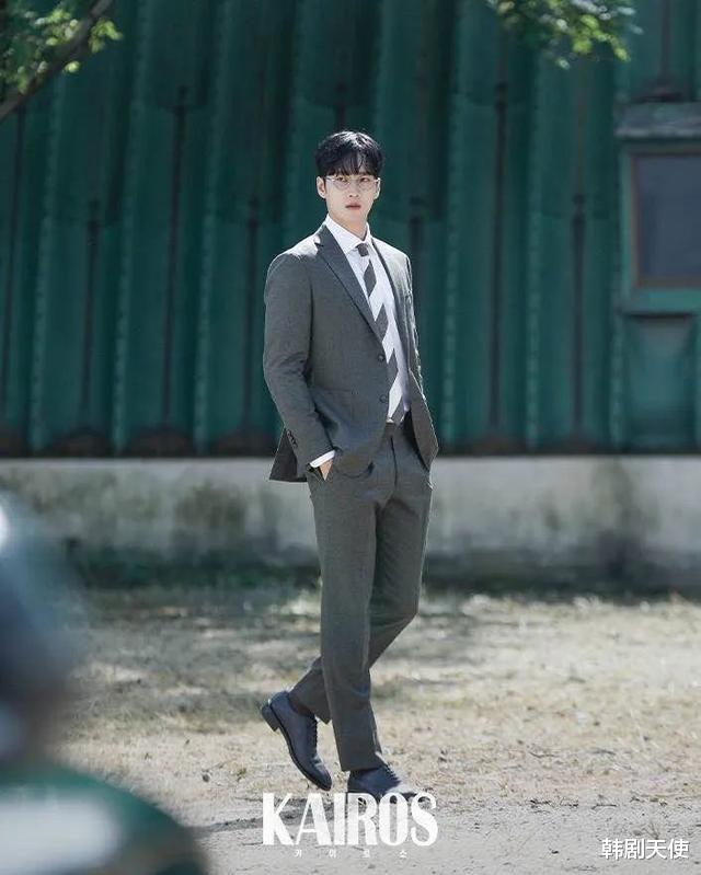 警察|豆瓣8.8,首播好评如潮,一集比一集高能