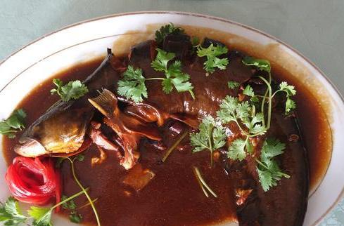 白鲢|网评最难吃的5种淡水鱼，清道夫上榜，你吃过哪几种？