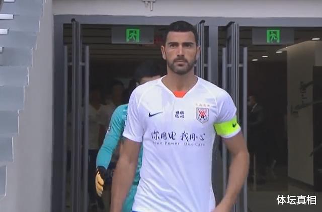 山东鲁能|看看这套鲁能11人配置：防守稳+火力猛！李霄鹏敢不试试？