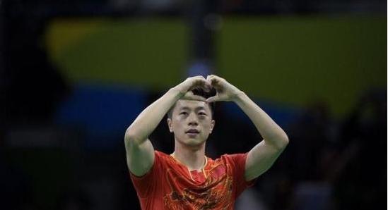 马龙：国乒大满贯马龙，曾被妻子父母“逼迫”退役，背后的故事让人心疼