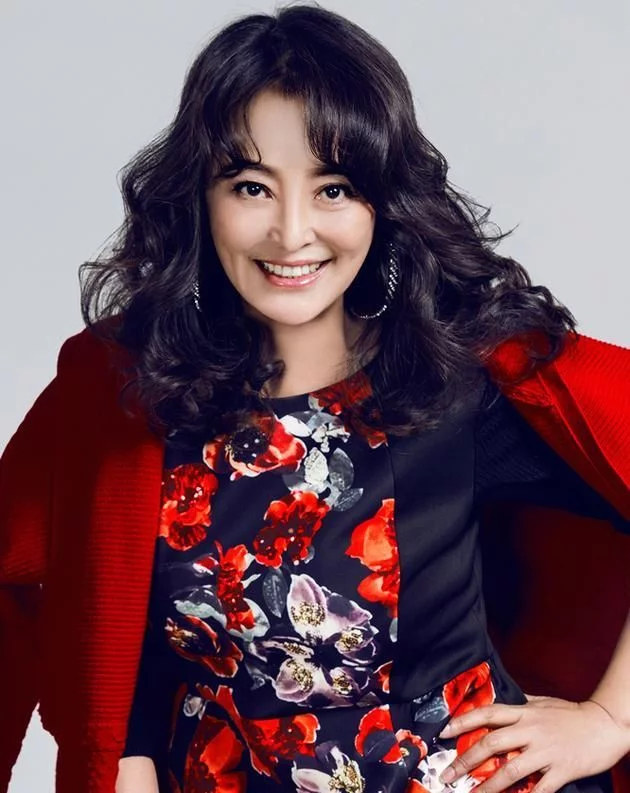 李勤勤■誓死不嫁中国人，三嫁老外都被“退货”，如今还带日本儿子回国捞金