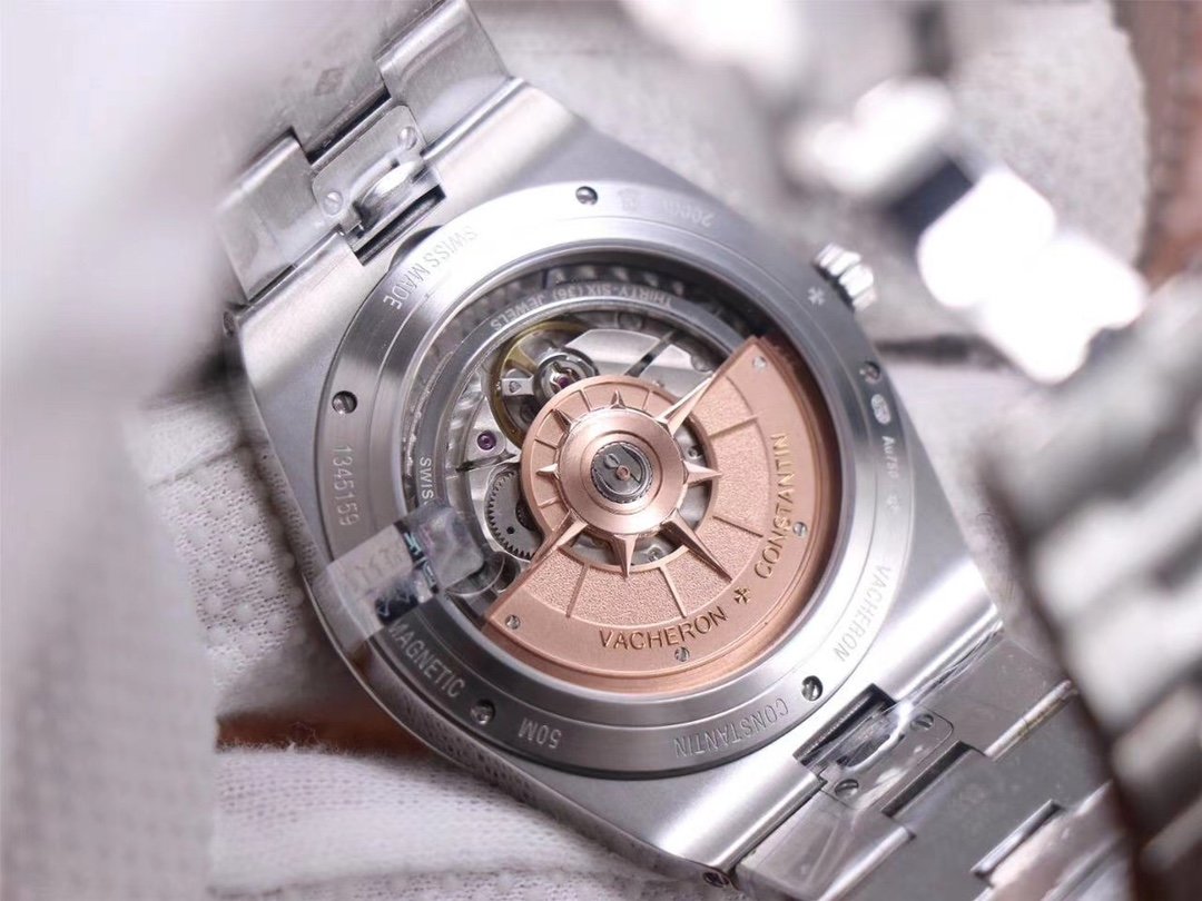 苹果|Siri说表:XF厂江诗丹顿纵横四海海外超薄2000V “骚蓝”