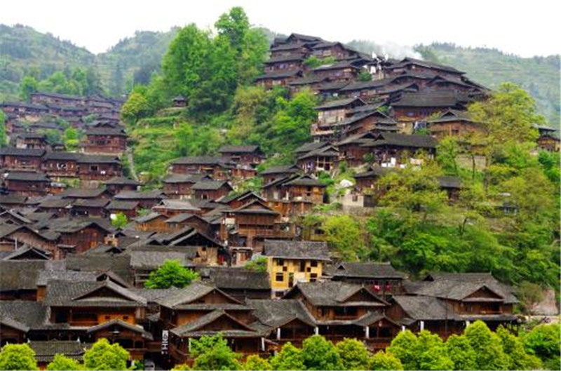 桂林|贵州“最赚钱”景区，10年收入翻十倍年收入64亿，游客却不愿再去