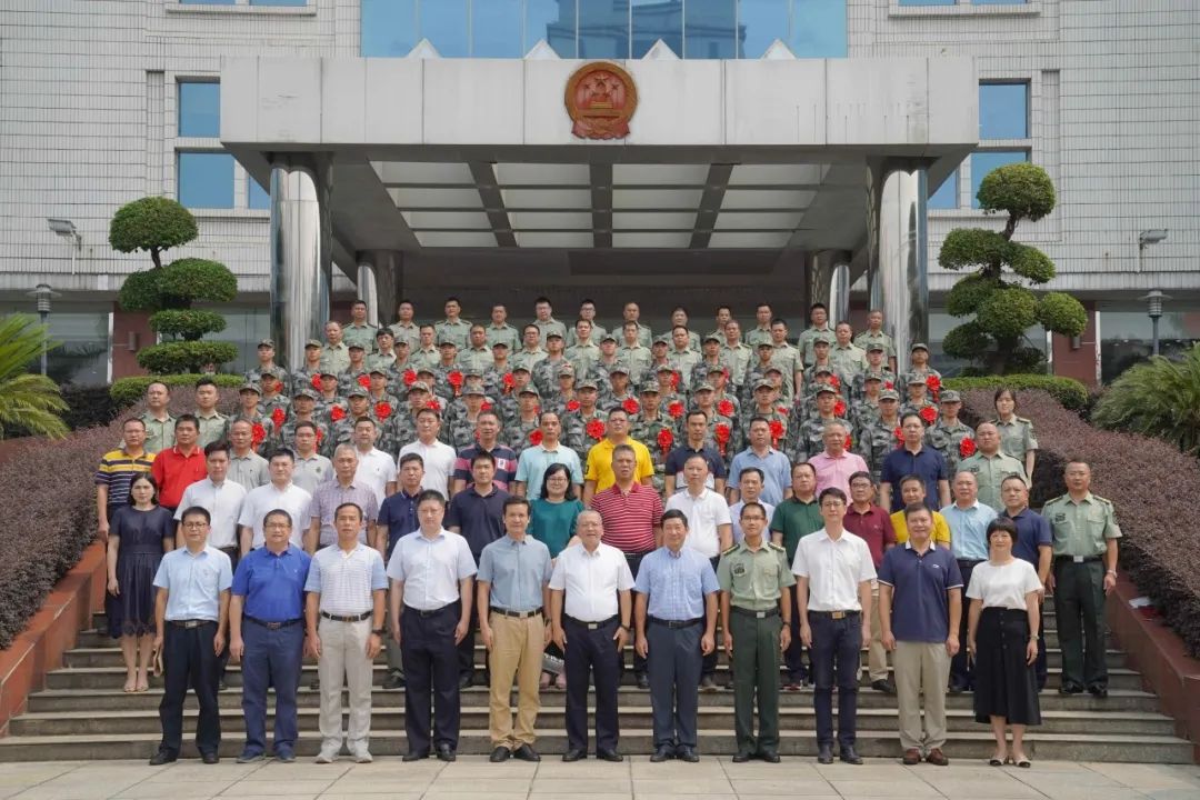 "原"厚街发布|帅!厚街41名新兵集中亮相!