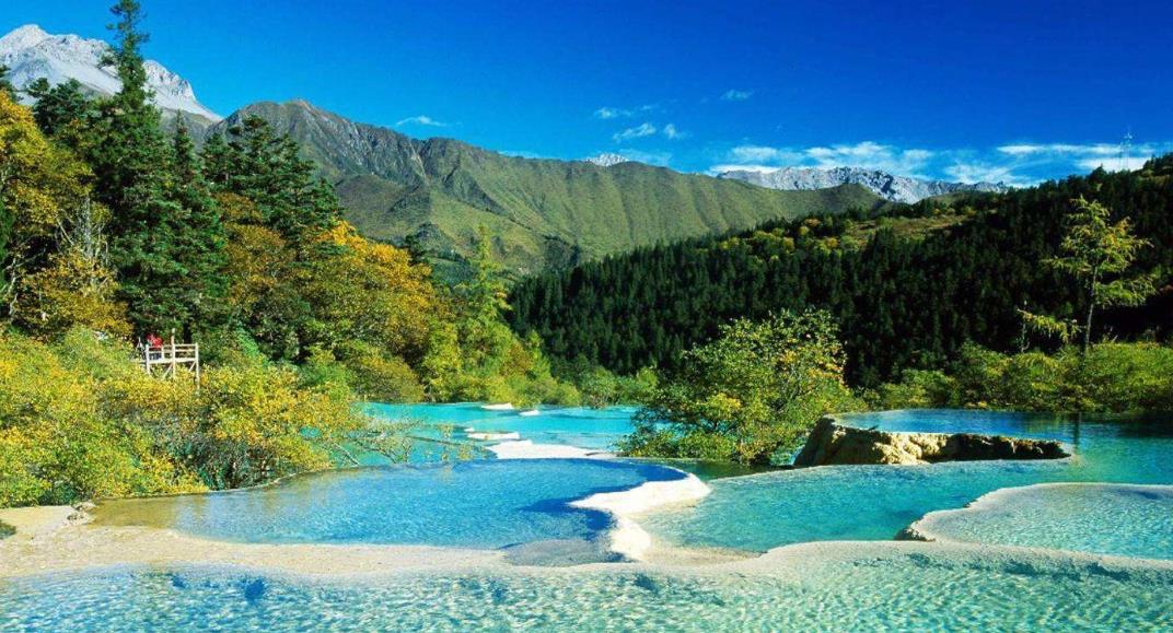 九寨沟@九寨沟“补妆归来”,五一假期游客数达上限,游客:颜值重回巅峰