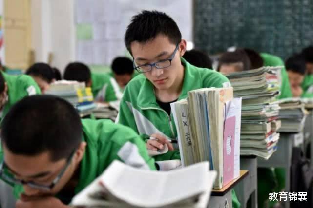 『』高考将到，成绩遇“瓶颈”？避开5种思维，把握“突破口”