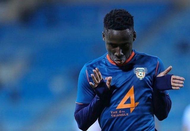 上海上港|5-1！世界第46踢疯了！26球中场轰一球泪洒赛场，曝1月加盟上港