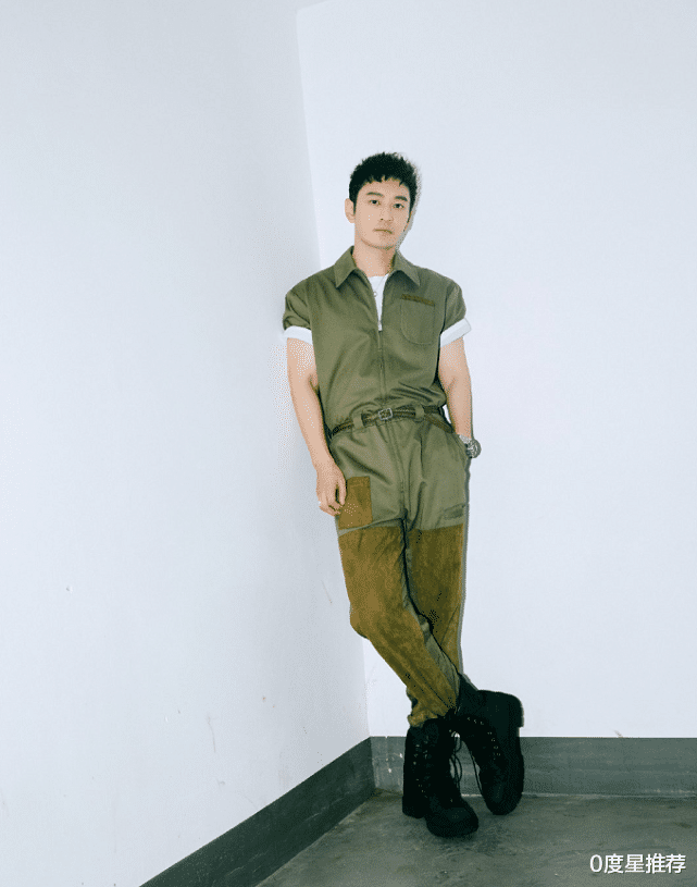 黄晓明|有种“整容”叫黄晓明瘦身后，减肥成功帅出新高度，43岁嫩回23岁