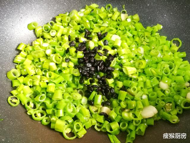 西红柿@这菜被誉为“奇蔬”，钙是西红柿的12倍，价格便宜，现在吃正当季