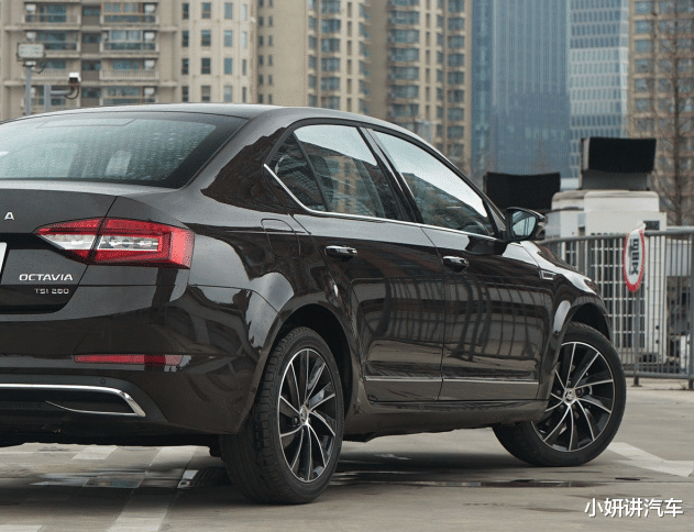 【斯柯达明锐】全新明锐即将来袭！比朗逸好看，长近4米7+150马力+7AT，带国六