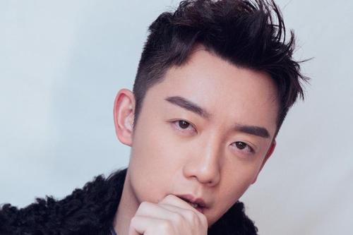 『张翰』张翰登上《跑男》打酱油：镜头少，无笑点，全程说了不到15句话