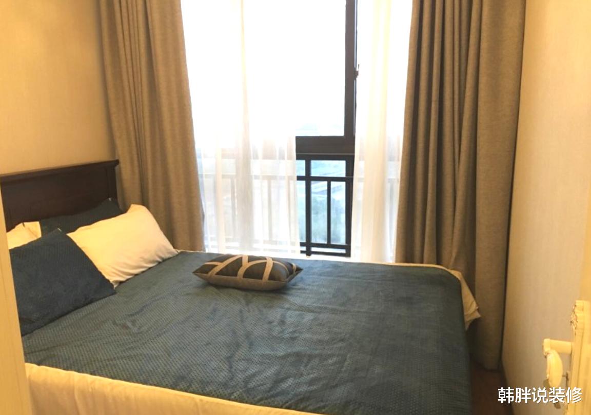 「」98㎡中等偏大户型,时尚清新的简美风格,阳台砌了个小假山