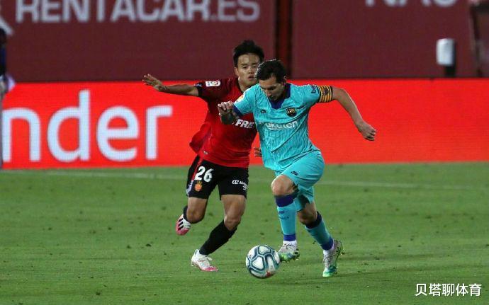 梅西@巴萨4-0后官博“炸了”：梅西这发型，在我们村都找不到媳妇儿