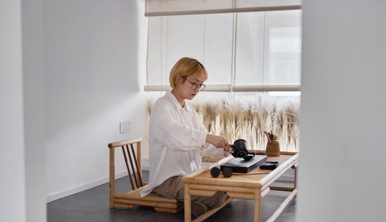 「」90后小哥,租了一套破房子,晒出改造后的效果,太美了