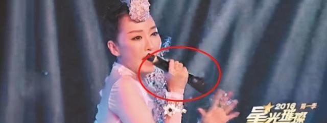 闪婚|她是春晚的常客，却与相识不到一天的富豪闪婚，如今40岁成阔太