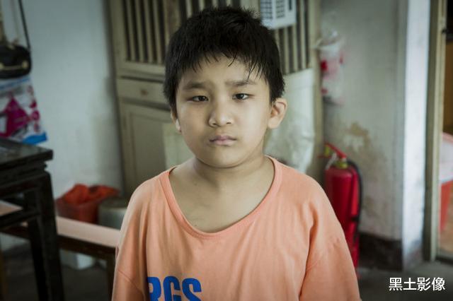 黑土影像|兄妹同患重症9岁哥哥弃疗，哭诉：如果我死了，把妹妹照片烧给我