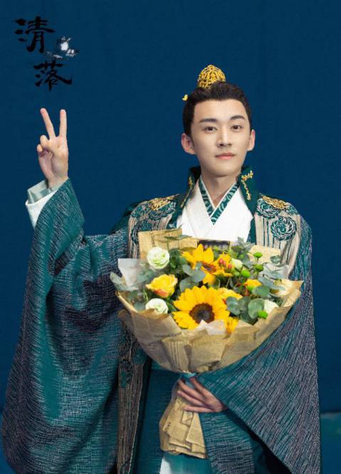 刘学义|万年男配终翻身，刘学义新剧变男一，造型撞脸司凤剧情引期待