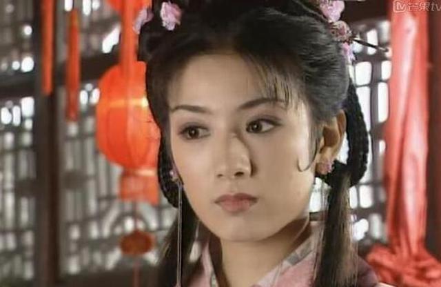 上错花轿嫁对郎：重温13年前《上错花轿嫁对郎》，才明白现在的古装造型有多敷衍