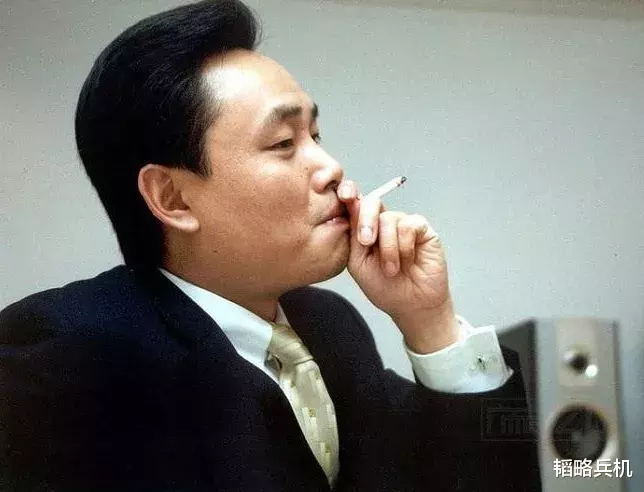 「黄光裕」「枭雄」黄光裕：35岁成首富，狱中仍搅江湖