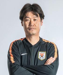 「河南建业」盘点中国足坛五大中场