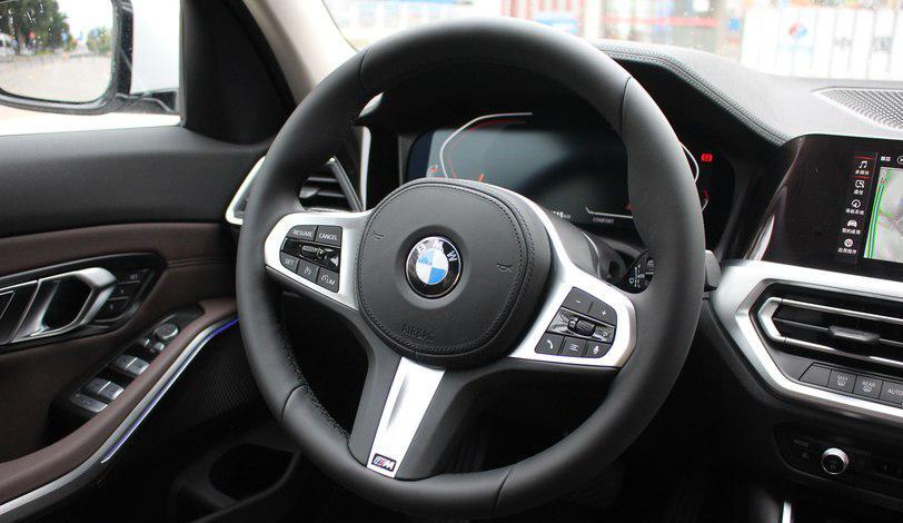 [宝马3系]30万的宝马3系买得值吗？车主直白地谈了驾驶感受