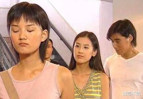 [馨子]《红苹果乐园》女主近照曝光，颈纹显老态，家道中落后就没戏拍了