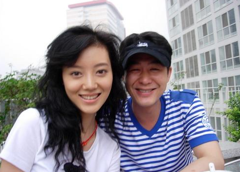 车晓|他是《西游记》里的金角大王，也是车晓的爸爸，看合影真的太像了