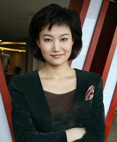 央视|她是央视美女，父亲是市长，如今四十岁多无人敢娶