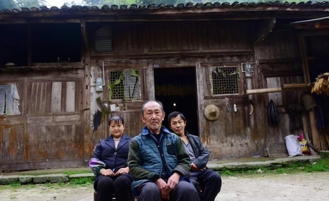 时小慢慢 无偿捐献8亿“金丝楠木房”，拆迁时捐给国家，如今老人过得怎样