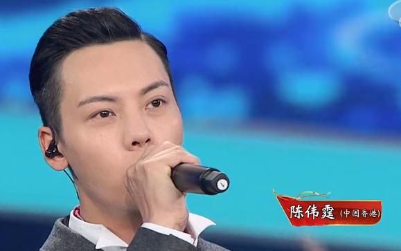 迪丽热巴|国庆晚会怼脸拍：唐嫣苹果肌抢镜，热巴脸变长，关晓彤状态最好