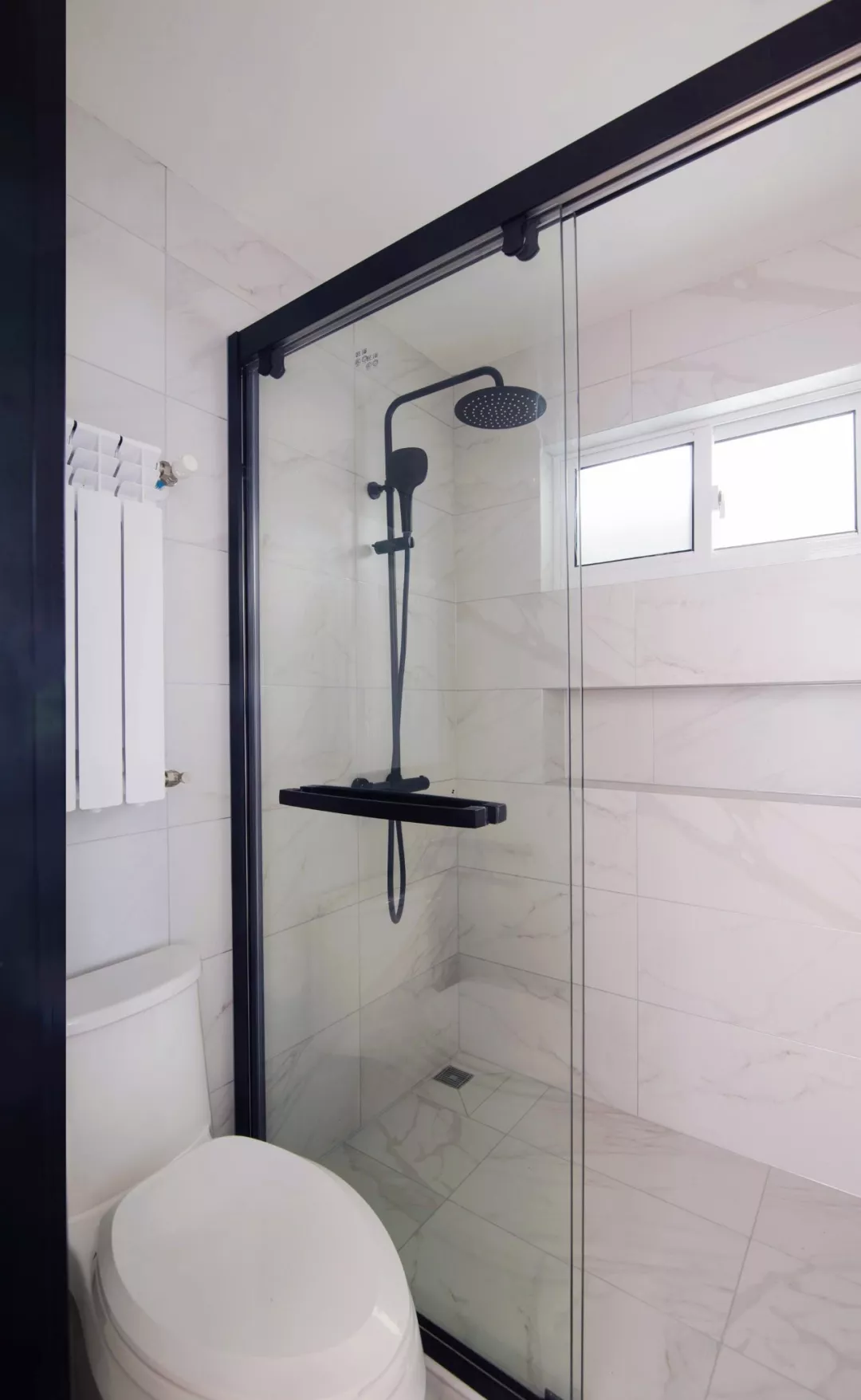 ▲卫生间地漏的五种设计，哪个排水效率高，还好看？