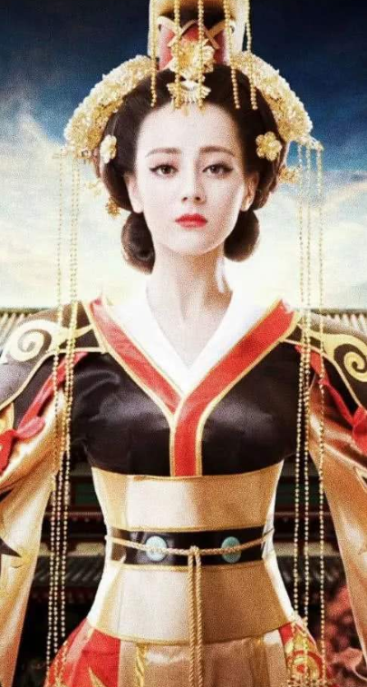 妲己|迪丽热巴被说无法演妲己，看到照片后，网友：太惊艳了！