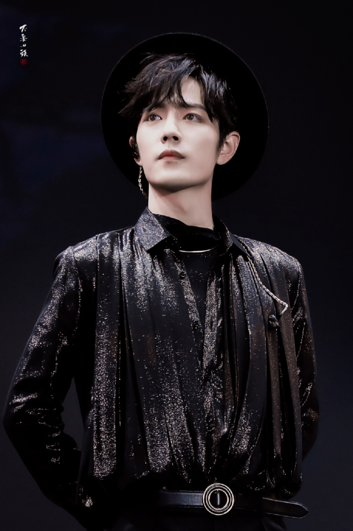 悦音响起@肖战《光点》3元一首,销售破亿!人生第一次买单曲敬三观